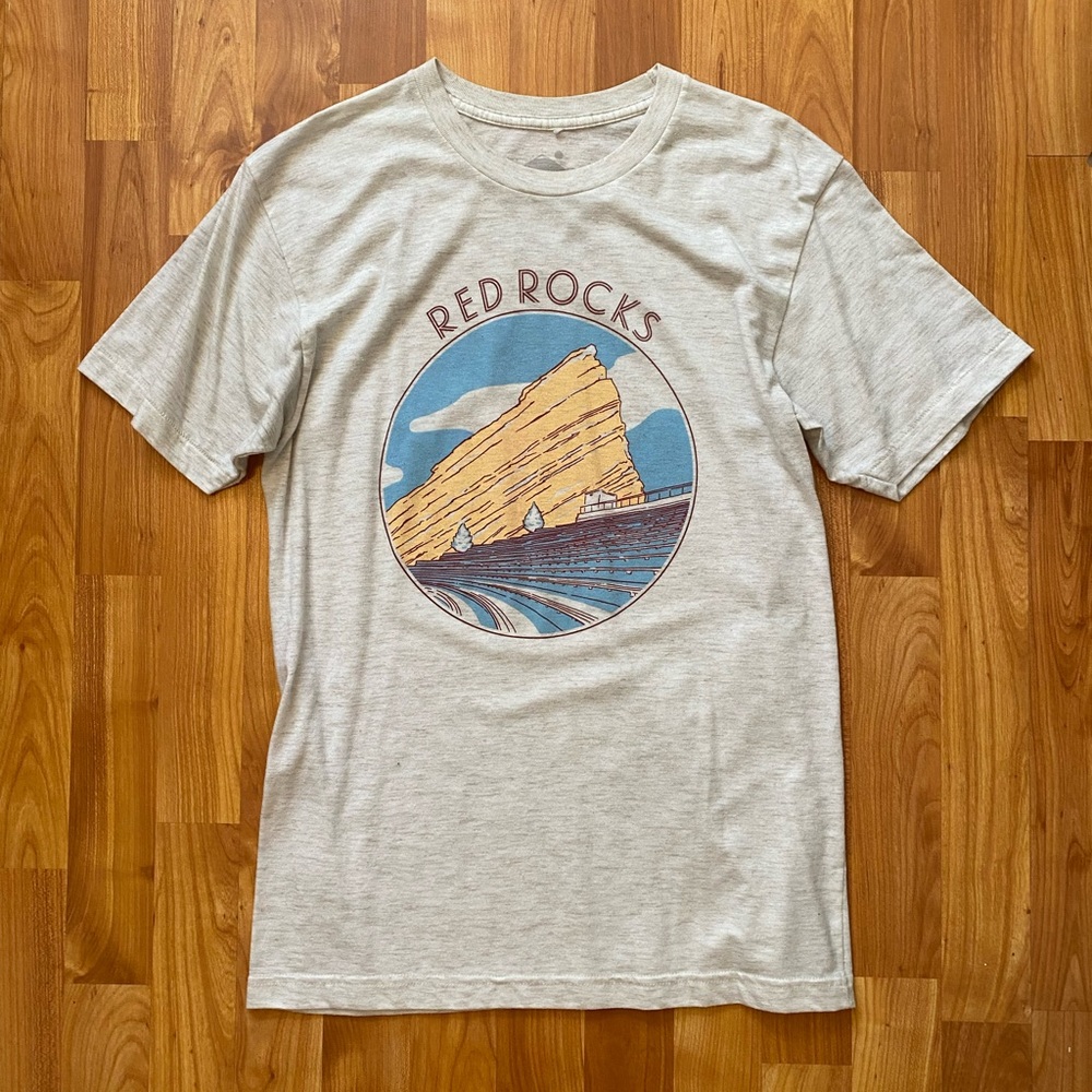 Red Rocks Graphic tee